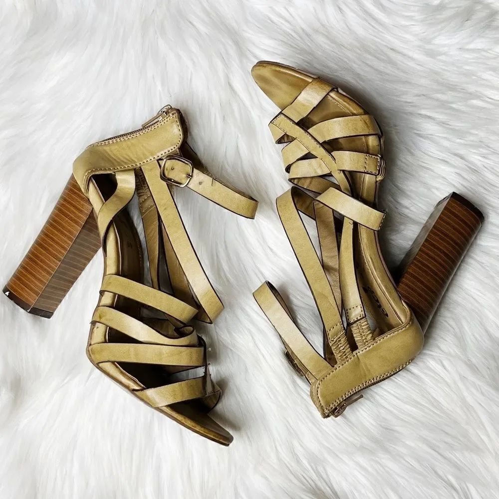 Etc! Strappy Chunky Heels Beige and Brown Size 9